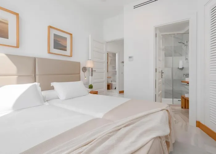 Hotel Parque Santiago Iv Official